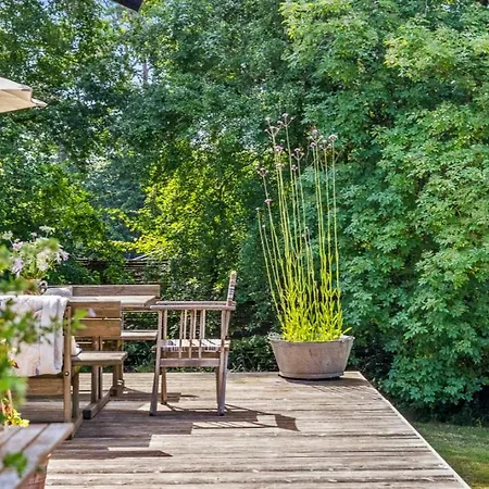 1970s House Near Udsholdt With Vintage Charm